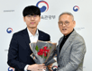 유인촌 문체부 장관, 신진서 9단 우승 격려