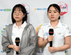 23살 차 이긴 10대 소녀들